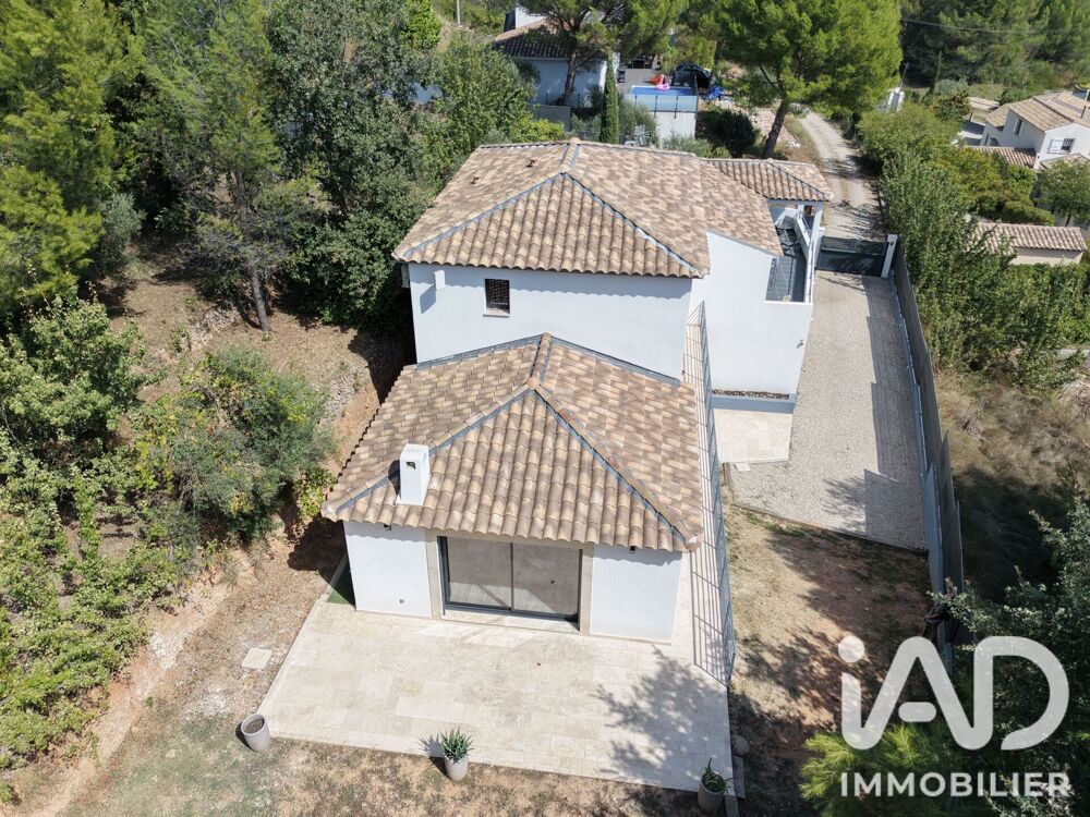 Vente Maison Vente Maison/villa 7 pièces La destrousse