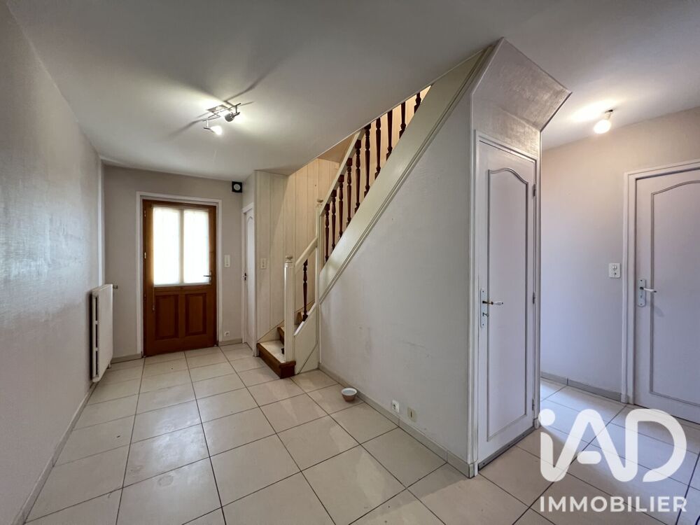 Vente Maison Vente Maison traditionnelle 5 pièces Saint-priest-bramefant