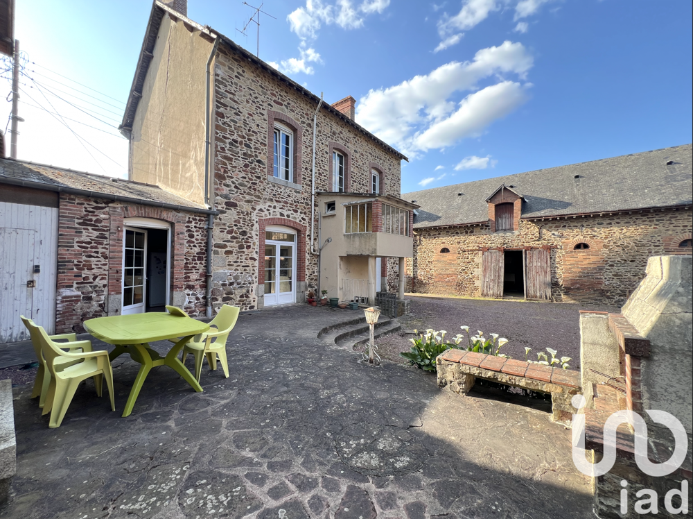 Maison 6 pièces 140 m² · à Montsûrs · 140 m² · 186 900 €