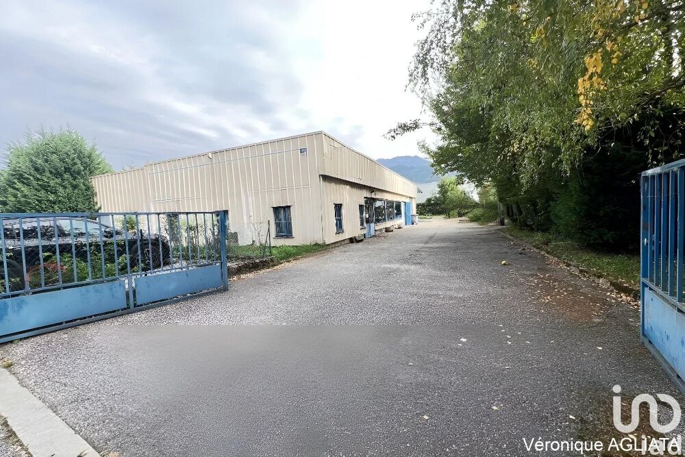 Vente Atelier 456 m&sup2;