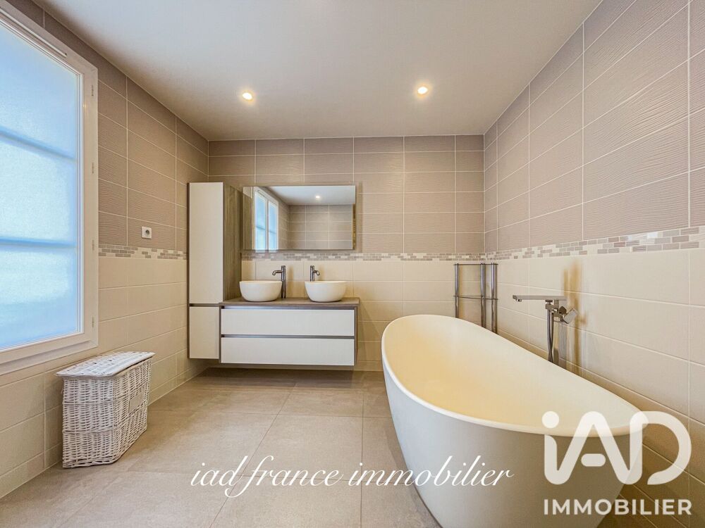 à vendre  Maison Noisy-le-Roi (78590)