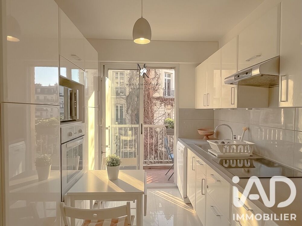 Location Appartement Location Appartement 3 pièces Paris