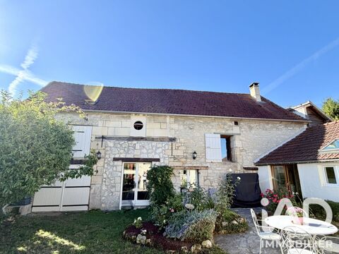   Vente Maison/villa 8 pièces Maison - 8 pièce(s) - 213 m²