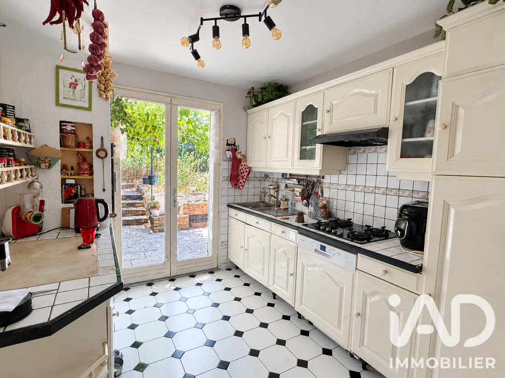 Vente Maison Vente Maison traditionnelle 6 pièces Véretz