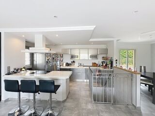Vente Maison Vence - Sainte-Colombe : villa plain-pied, piscine et vue Vence