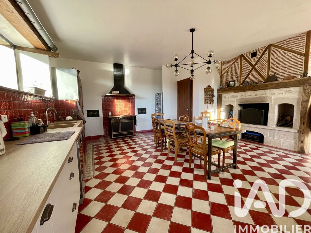 Vente Maison Vente Maison de village 9 pièces Lauresses