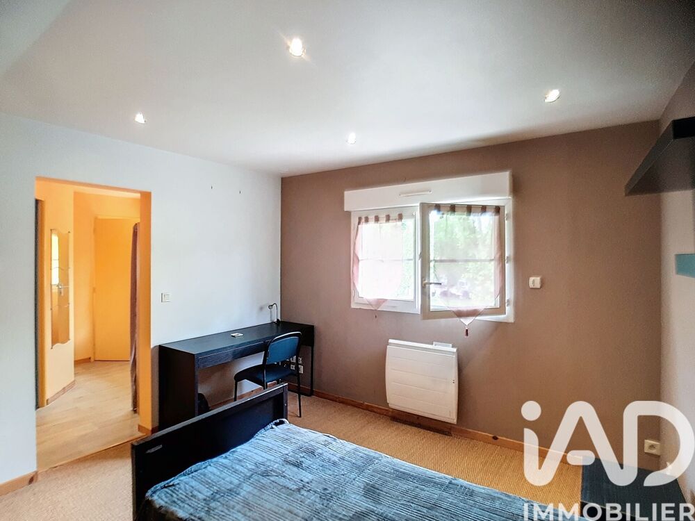 location Autres - 7 pièce(s) - 150 m² Melun (77000)