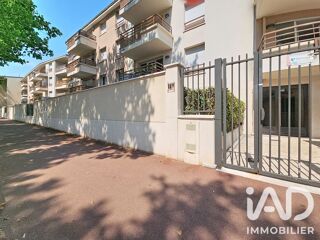  Appartement à louer 2 pièces 44 m²