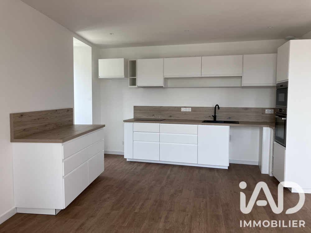 location Appartement - 3 pièce(s) - 77 m² Auray (56400)