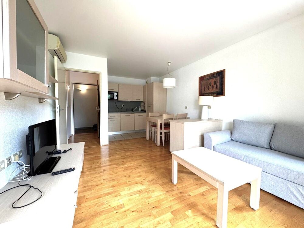 location Appartement - 2 pièce(s) - 40 m² Divonne-les-Bains (01220)