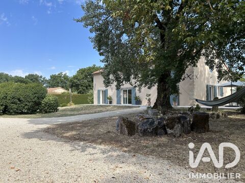   Vente Demeure 11 pièces Maison - 11 pièce(s) - 305 m²