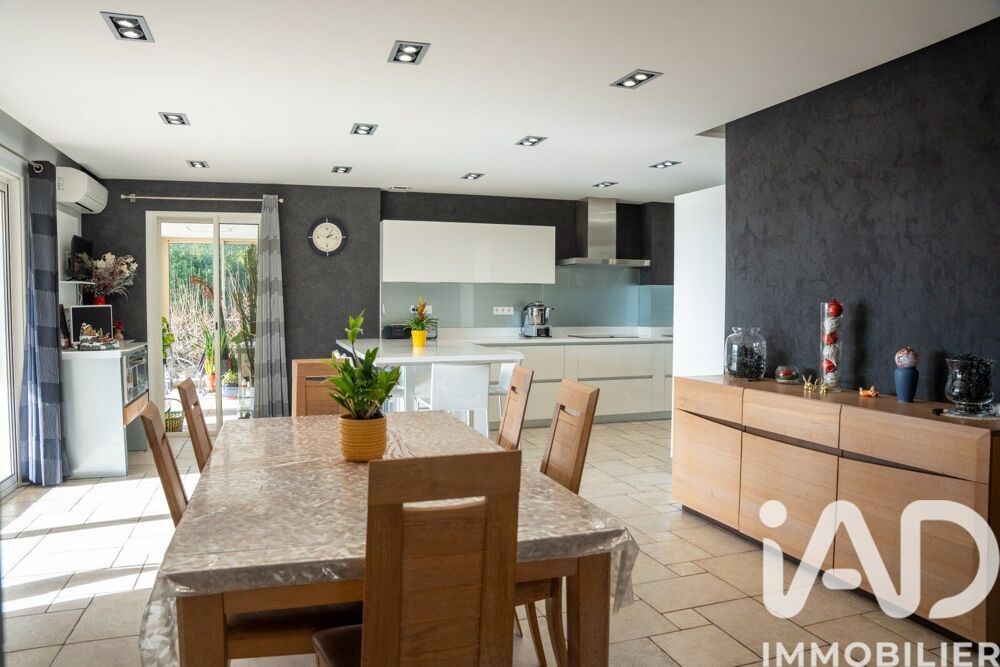 à vendre  Maison Crest (26400)