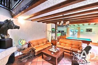  Maison à vendre 8 pièces 230 m²