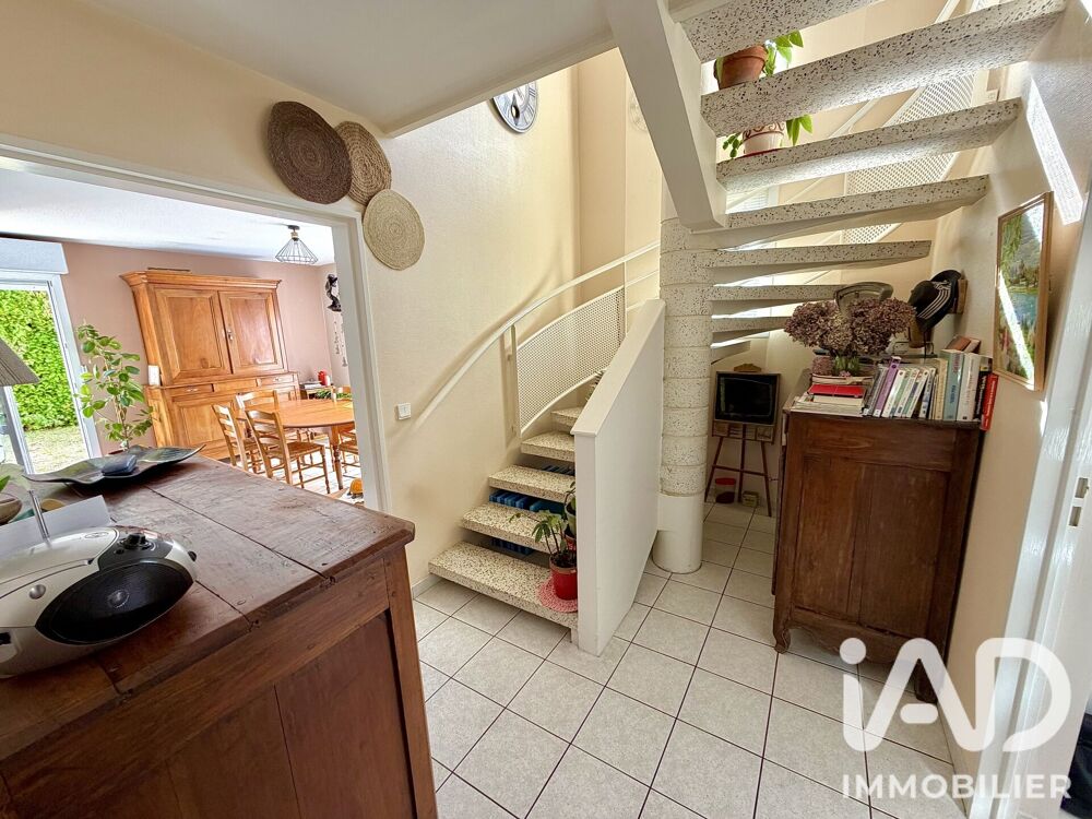 Vente Maison Vente Maison d'architecte 6 pièces Montmorillon