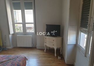  Appartement à louer 3 pièces 55 m²