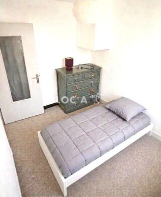  Appartement à louer 4 pièces 76 m²