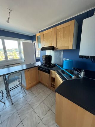  Appartement à louer 3 pièces 70 m²