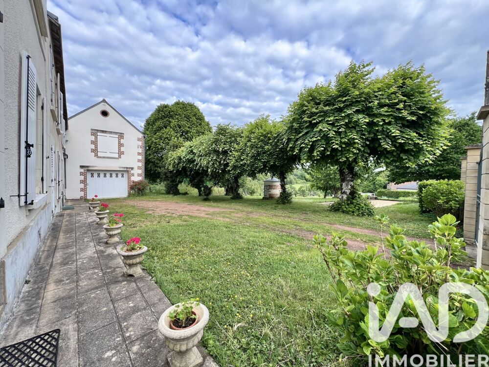 Maison 5 pièces 136 m² · à Thoiré-sur-Dinan · 136 m² · 155 000 €