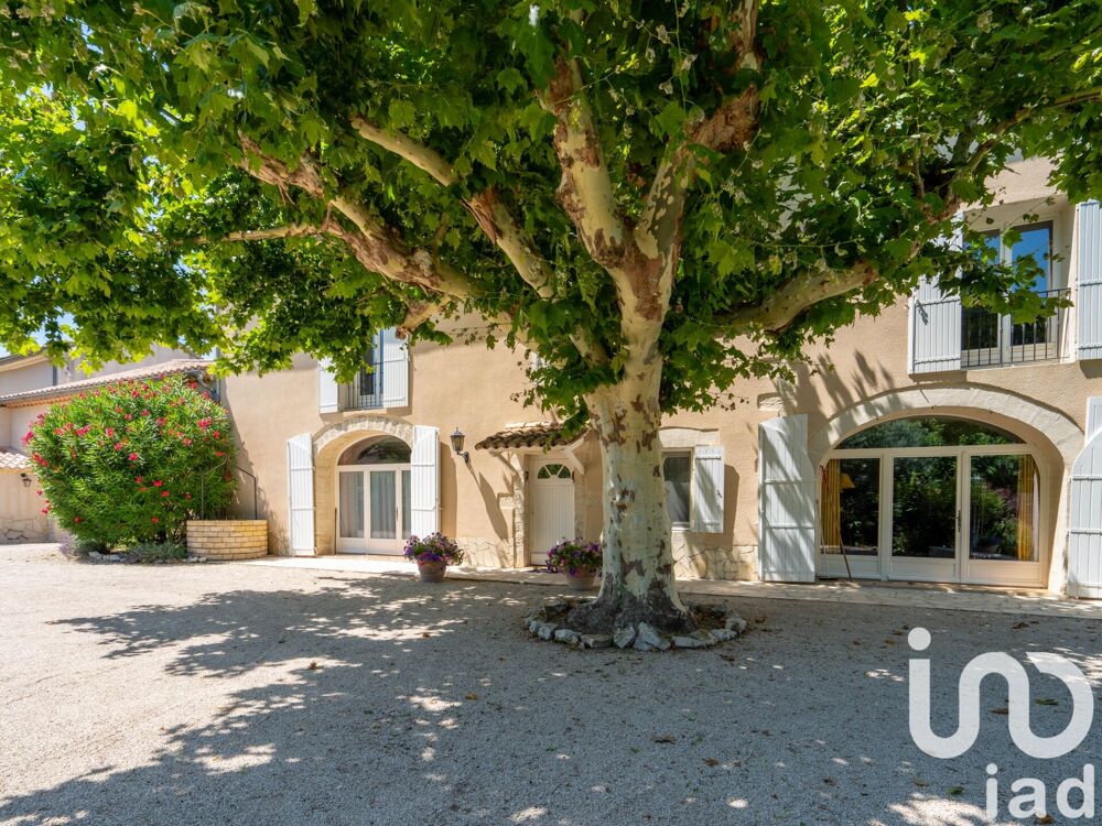à vendre  Maison Saint-Saturnin-lès-Avignon (84450)