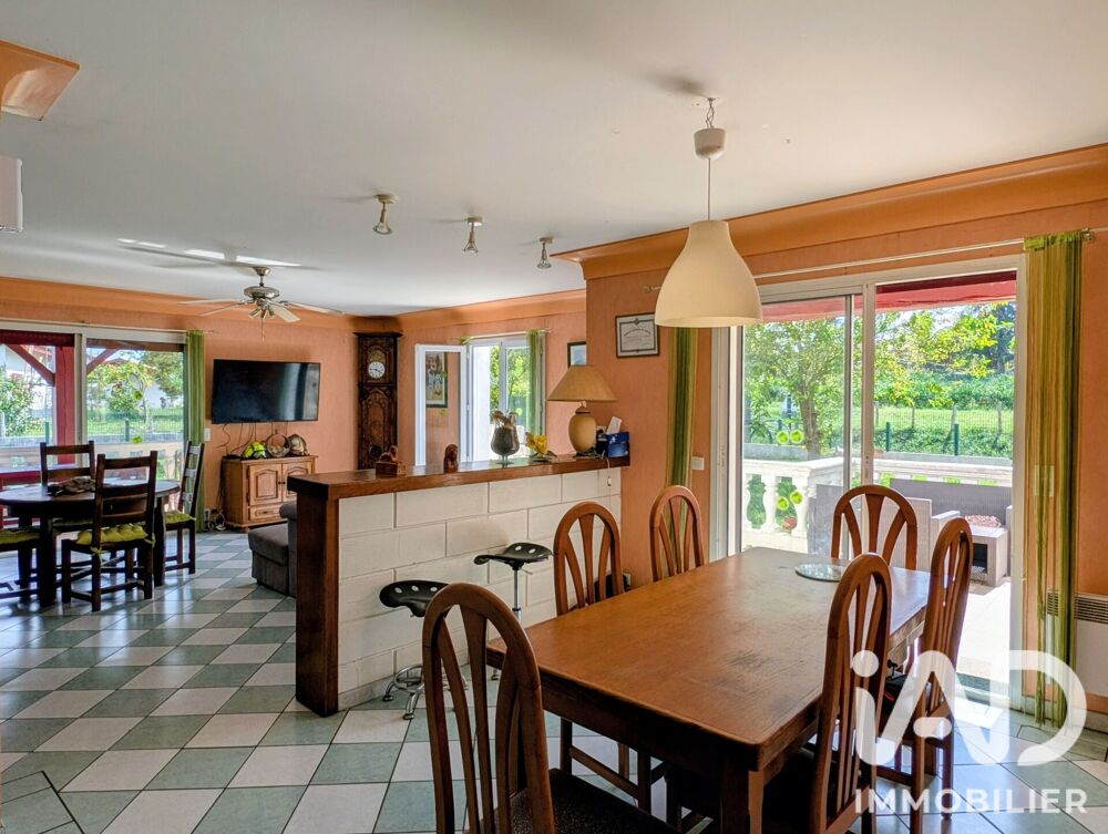 Vente Maison Vente Maison traditionnelle 6 pièces Larressore