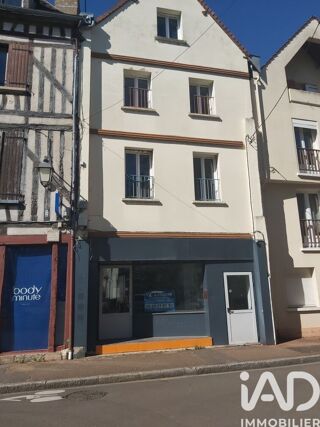  Immeuble � vendre 243 m�