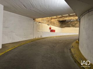  Parking / Garage à louer 10 m²