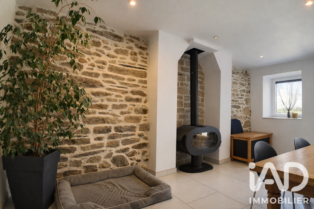Vente Maison Vente Maison de village 4 pièces Peillac