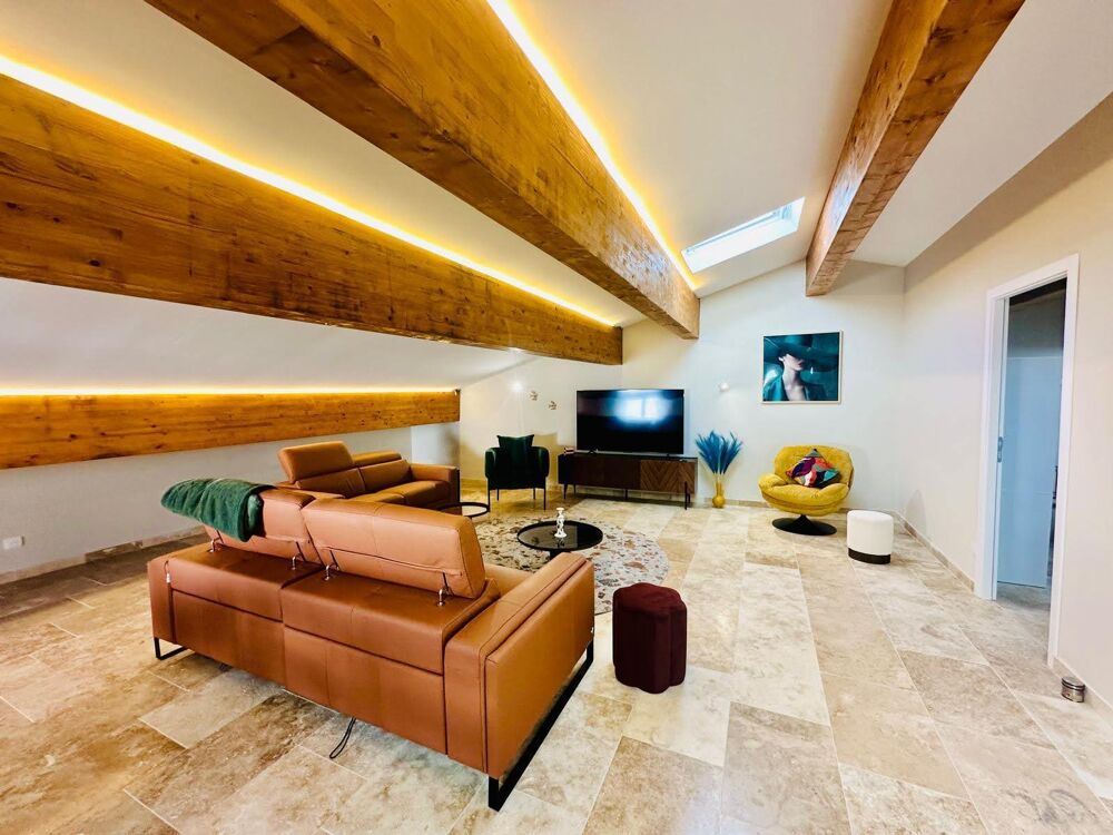 location Appartement - 3 pièce(s) - 108 m² Saint-Maximin-la-Sainte-Baume (83470)