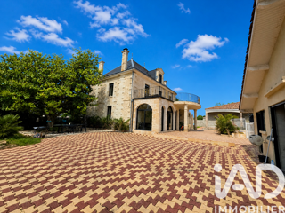  Maison à vendre 15 + pièces 680 m²