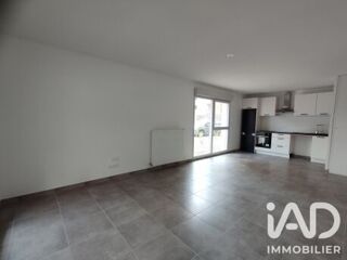  Appartement à louer 3 pièces 65 m²