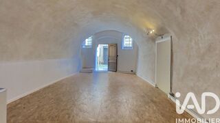  Appartement à louer 3 pièces 138 m²