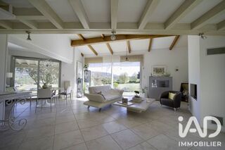 Vente Maison Vente Maison d'architecte 7 pièces Lissieu