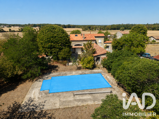  Maison à louer 6 pièces 166 m²
