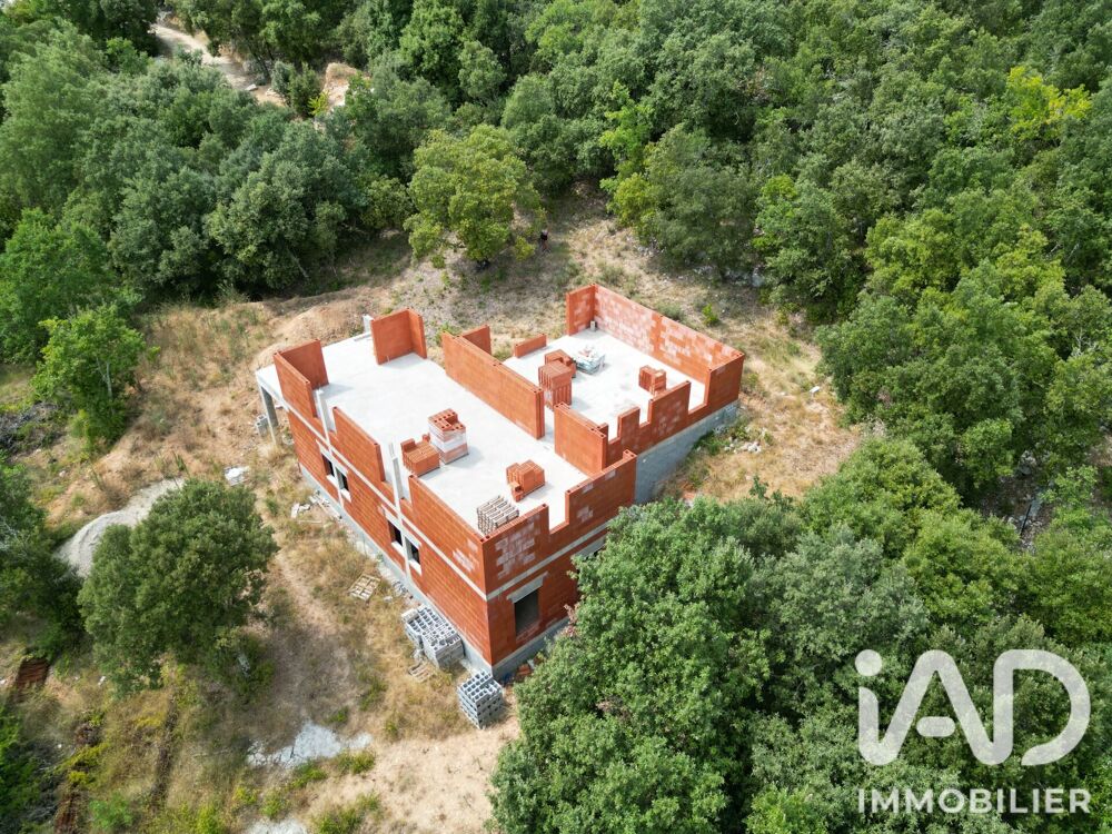 Vente Maison Vente Maison traditionnelle 9 pièces Montclus