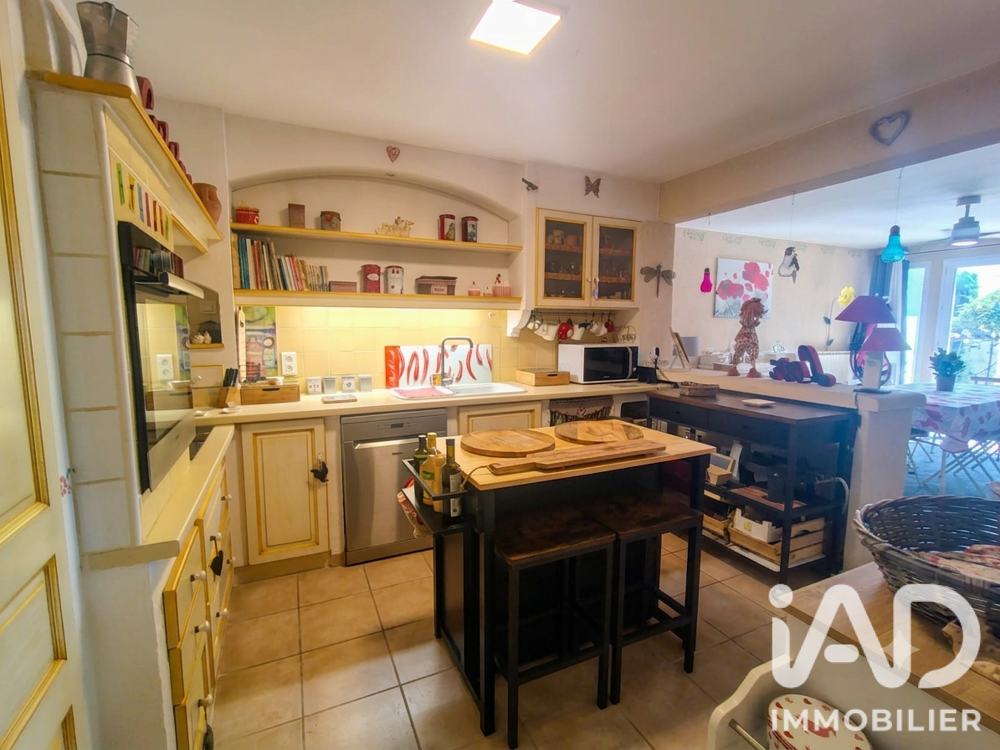à vendre  Maison Murs (84220)