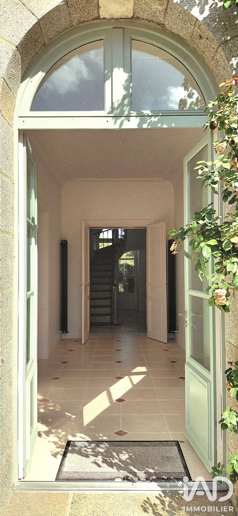 Vente Maison Vente Manoir 14 pièces Bourg-des-comptes