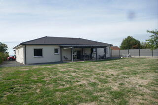Maison 4 pièces 125 m² · à Busset · 125 m² · 352 000 €