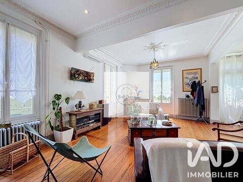   Vente Demeure 6 pièces Maison - 6 pièce(s) - 148 m²