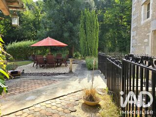  Maison à vendre 15 + pièces 626 m²