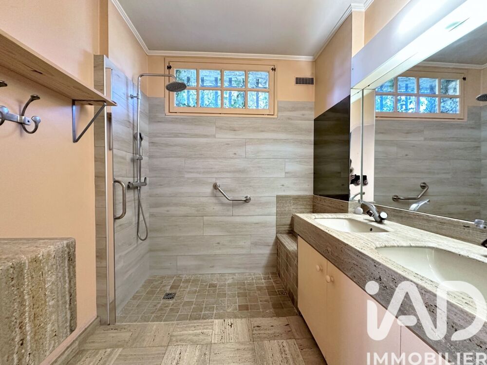 � vendre  Maison Uz�s (30700)