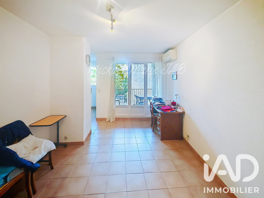 Vente Maison Vente Maison de village 3 pièces Saint-geniès-de-fontedit
