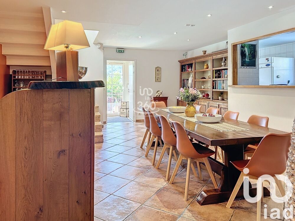Vente Maison Vente Maison traditionnelle 8 pièces Carqueiranne