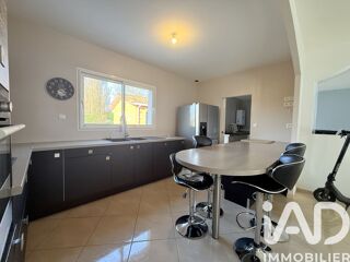  Maison � vendre 4 pi�ces 165 m�