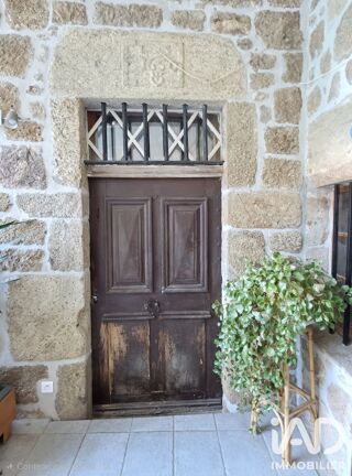  Maison à vendre 15 + pièces 719 m²