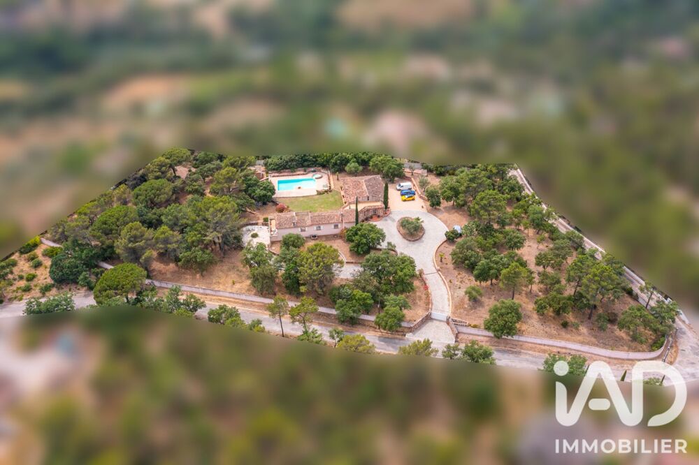 à vendre  Maison Roquebrune-sur-Argens (83520)