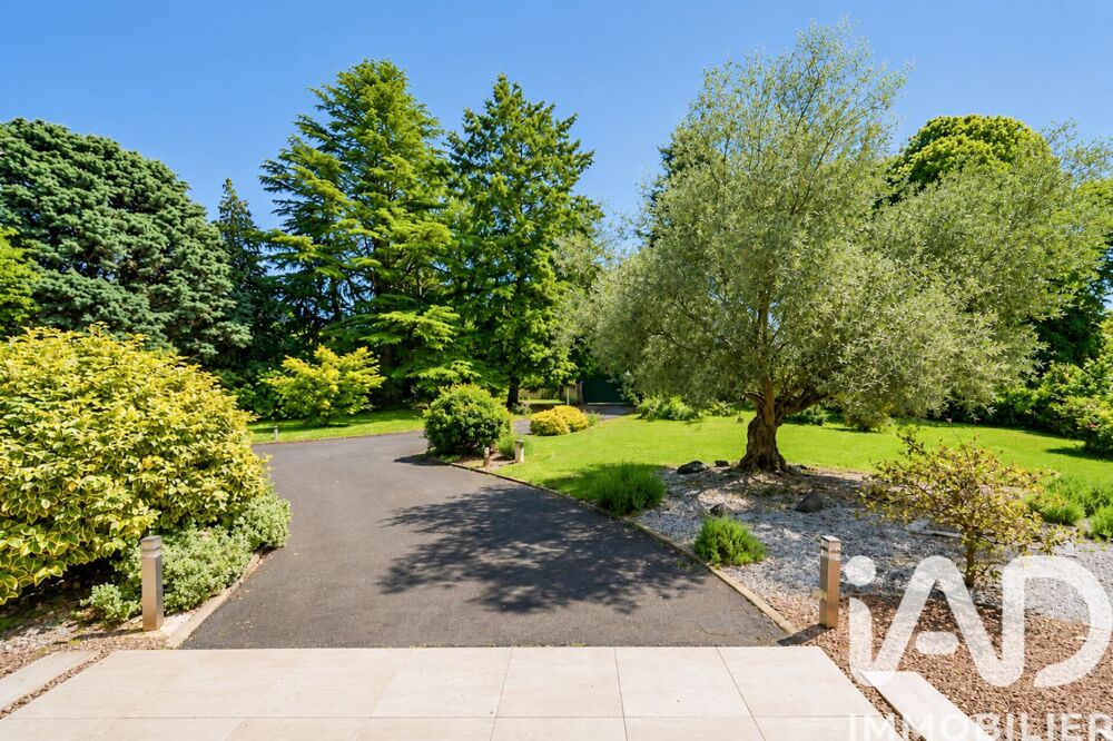 à vendre  Maison Yvré-l'Évêque (72530)