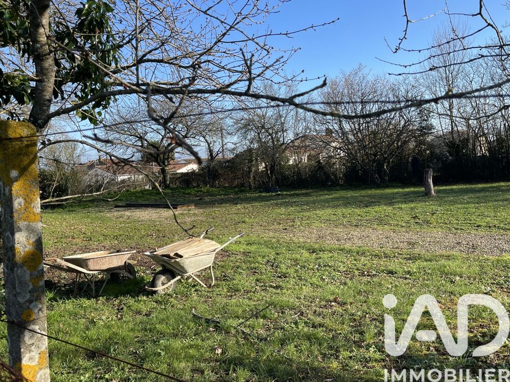 Vente Terrain Vente Terrain à bâtir 901 m&sup2; Mauzé-sur-le-mignon