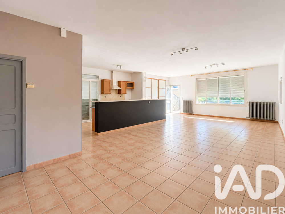 location Maison - 4 pièce(s) - 142 m² Puissalicon (34480)