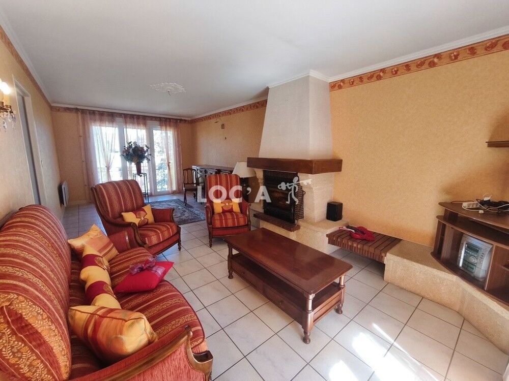 Maison 6 pièces 159 m² · à Saint-Marcel · 159 m² · 270 000 €
