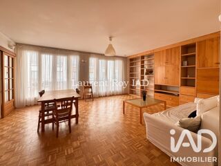  Appartement à louer 5 pièces 109 m²